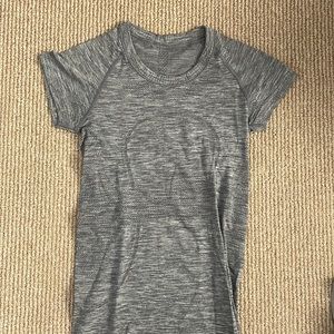 Gray lululemon swiftly tech short sleeve